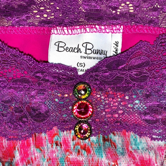Beach Bunny Peacock Bottoms Size Small NWOT 1 of 500 - Picture 6 of 14